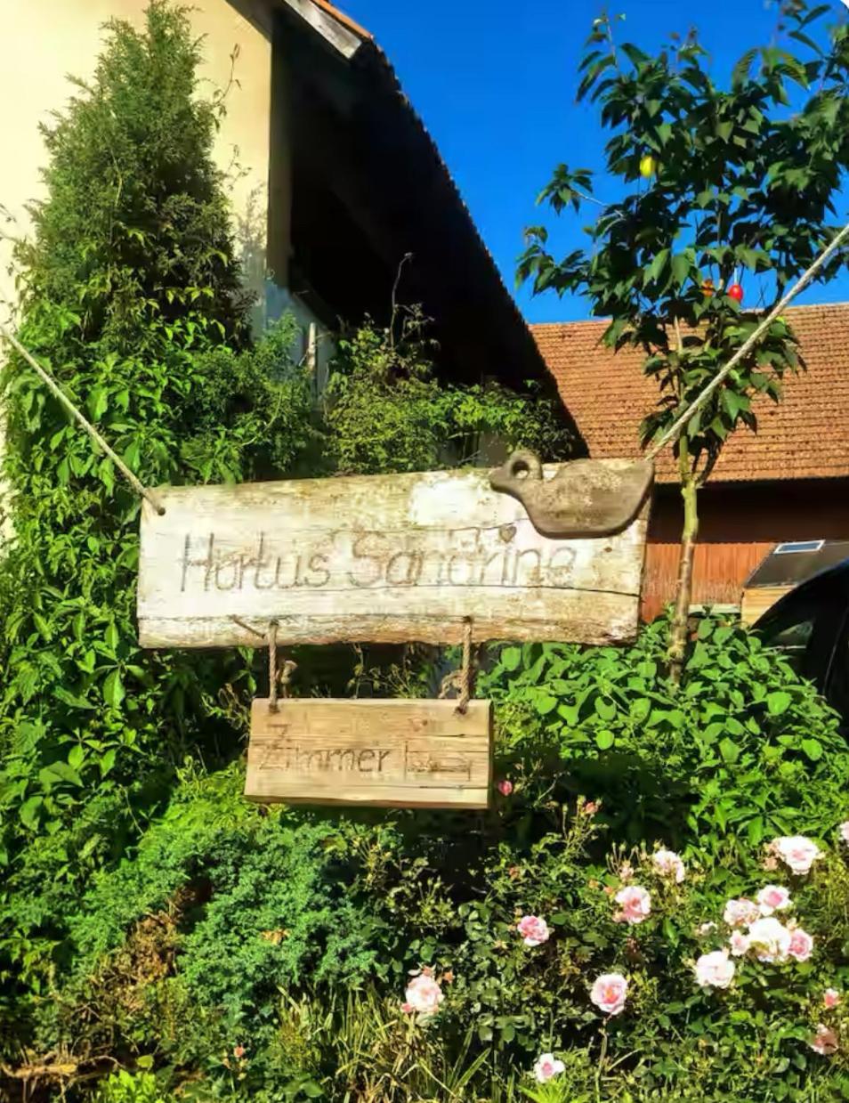 Bauernhof Gästezimmer Hortus Sandrine Gemeinschaftsbad Hausbreitenbach Exterior foto
